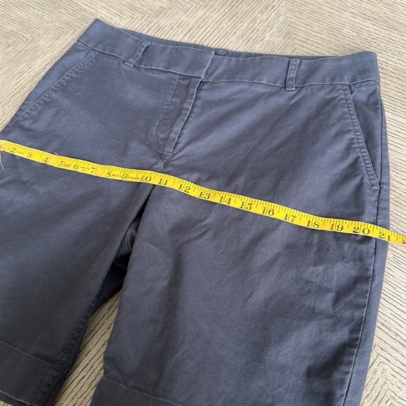 Ann Taylor LOFT - 10" Gray Tailored Women’s Bermuda Shorts - SZ 6 Julie/Curvy - Picture 5 of 9